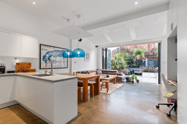 images of property on Hamilton Road