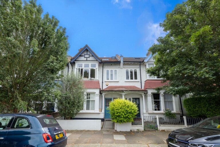images of property on Hamilton Road