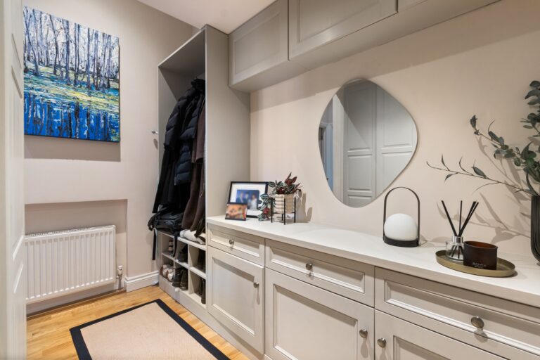 images of property on Cathnor Road