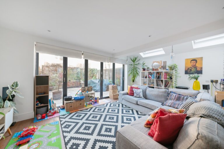 images of property on Ormiston Grove