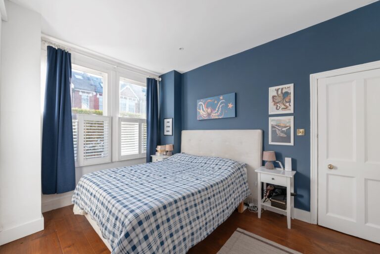 images of property on Ormiston Grove