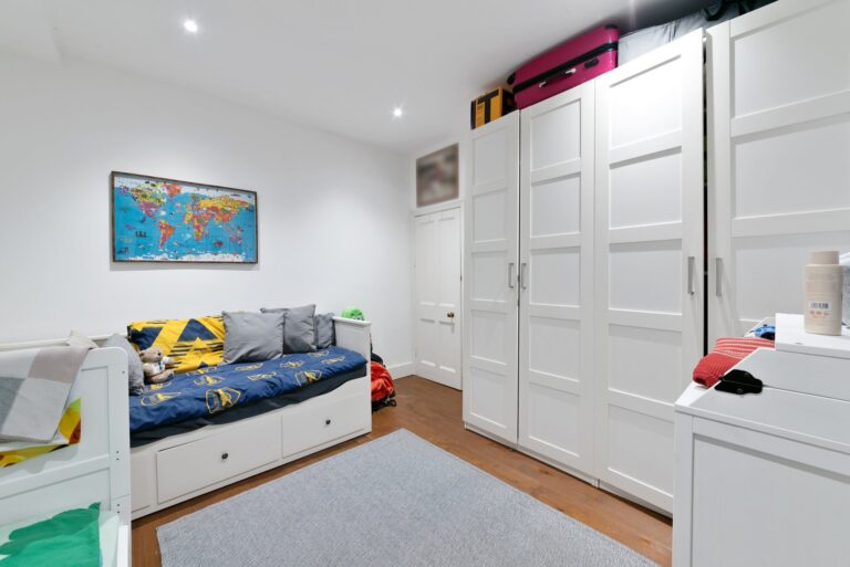 images of property on Ormiston Grove