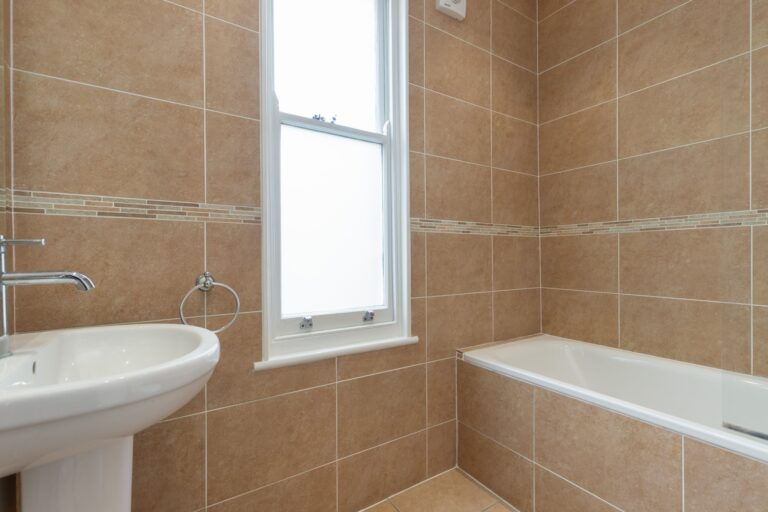 images of property on Southfield Road