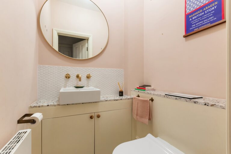 images of property on Macfarlane Road