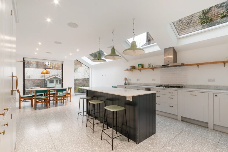 images of property on Macfarlane Road