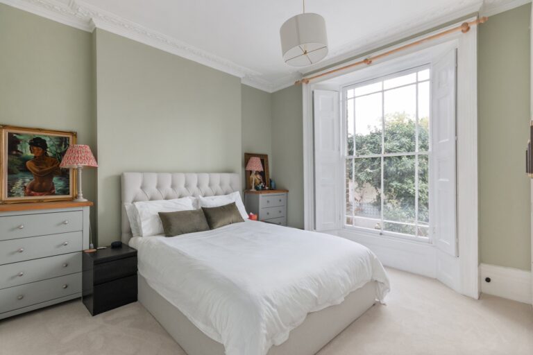 images of property on Hammersmith Grove