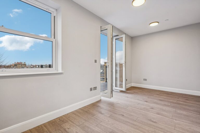 images of property on Lennards Court