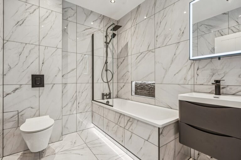 images of property on Lennards Court