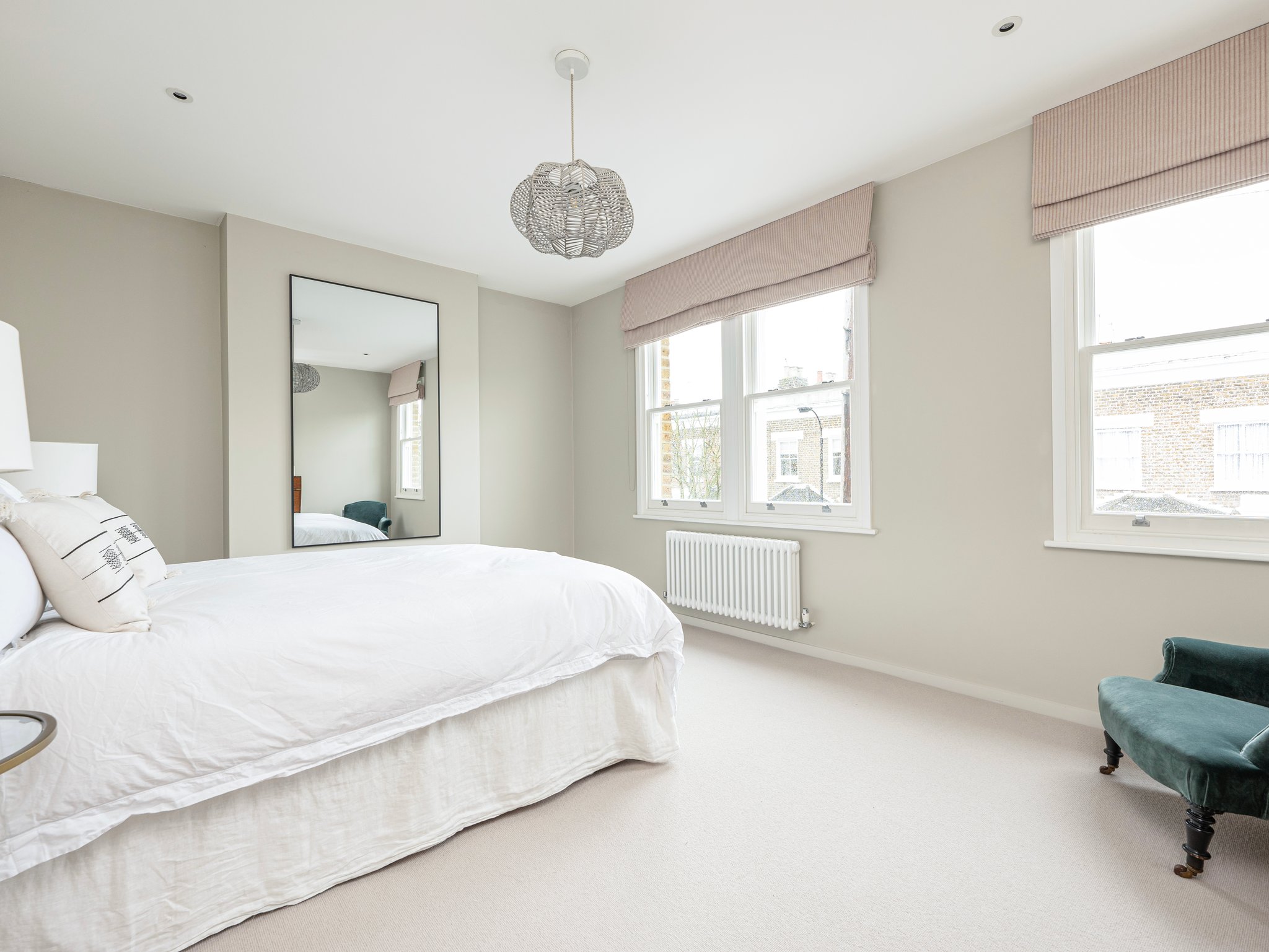 images of property on Becklow Road