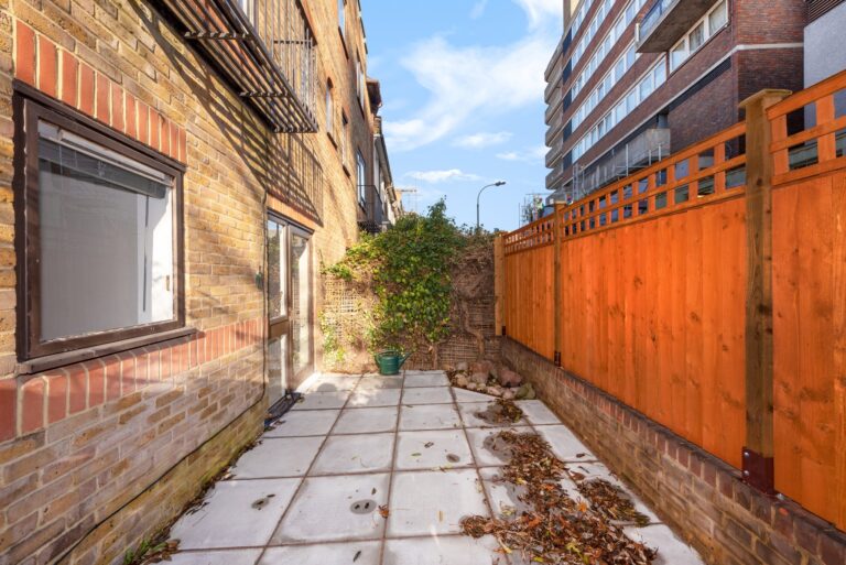 images of property on Cambridge Grove