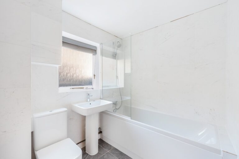 images of property on Cambridge Grove