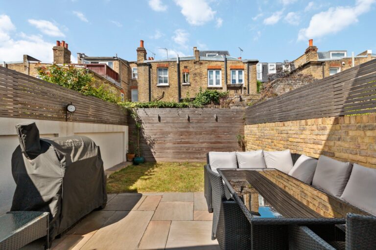 images of property on Nasmyth Street