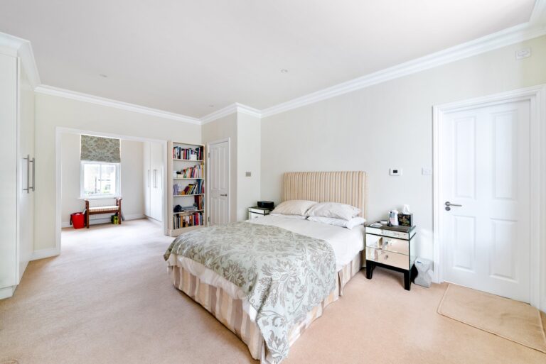 images of property on Dorville Crescent