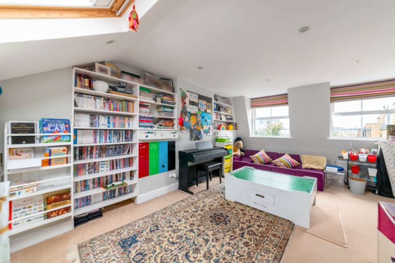 images of property on Dorville Crescent