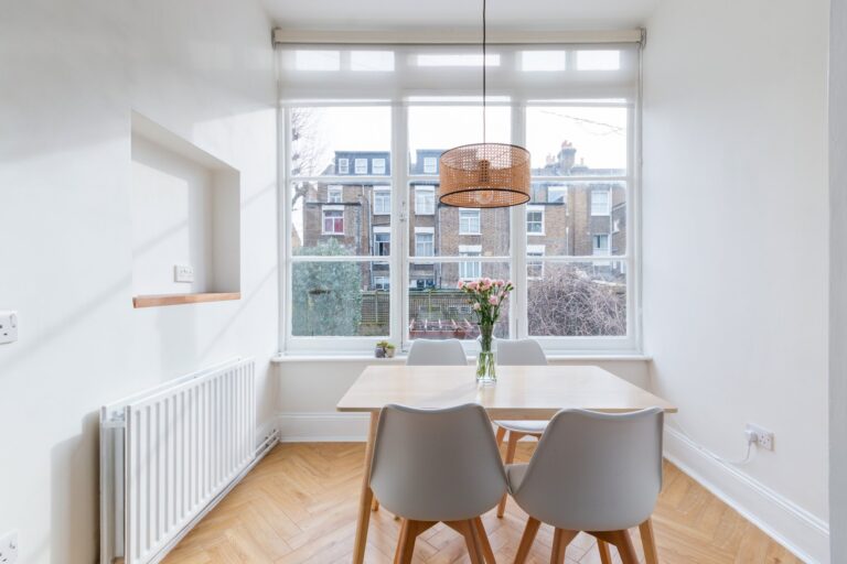 images of property on Benbow Road