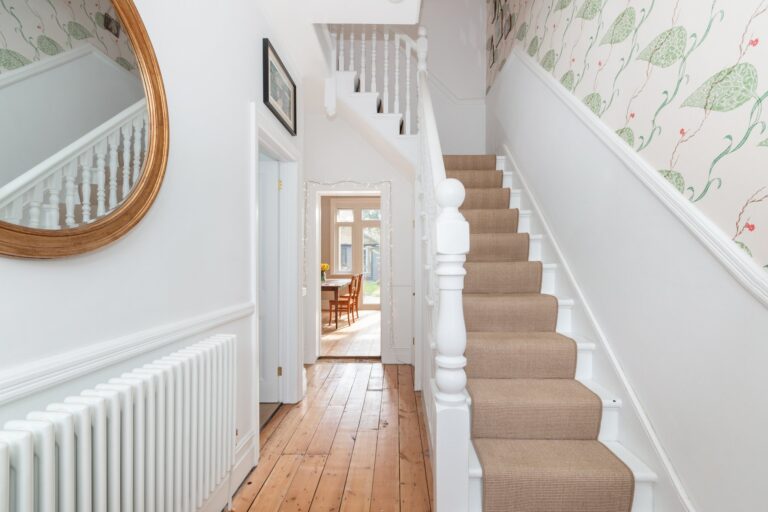 images of property on Burlington Lane