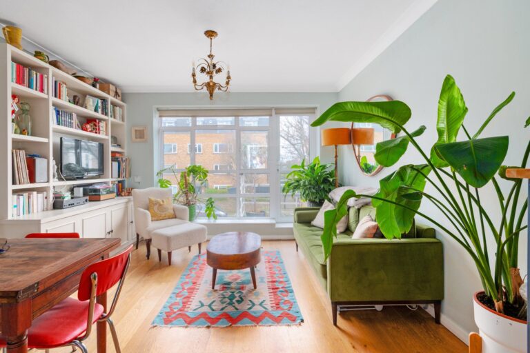 images of property on Ashchurch Park Villas