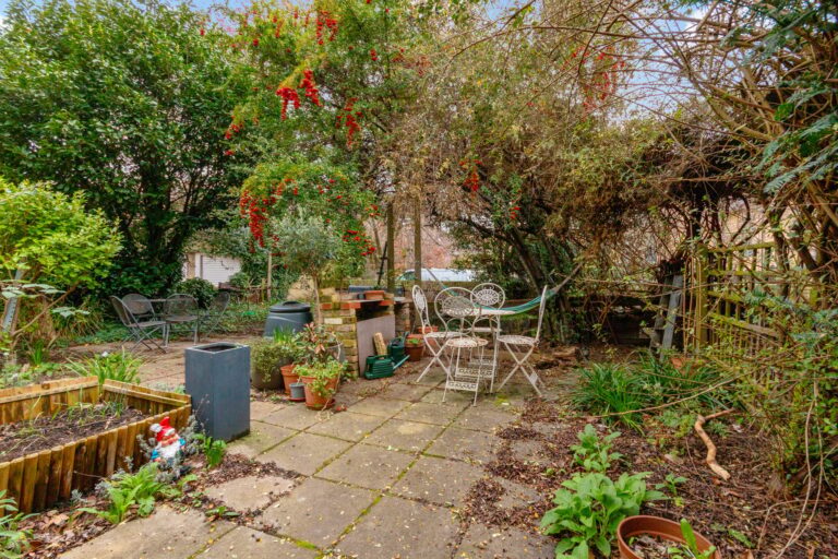 images of property on Ashchurch Park Villas