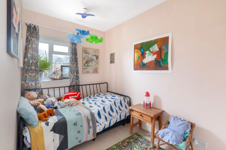 images of property on Ashchurch Park Villas