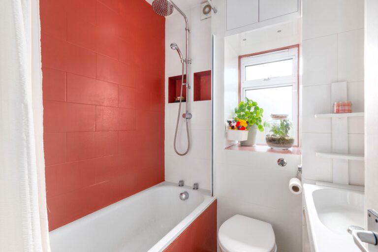 images of property on Ashchurch Park Villas