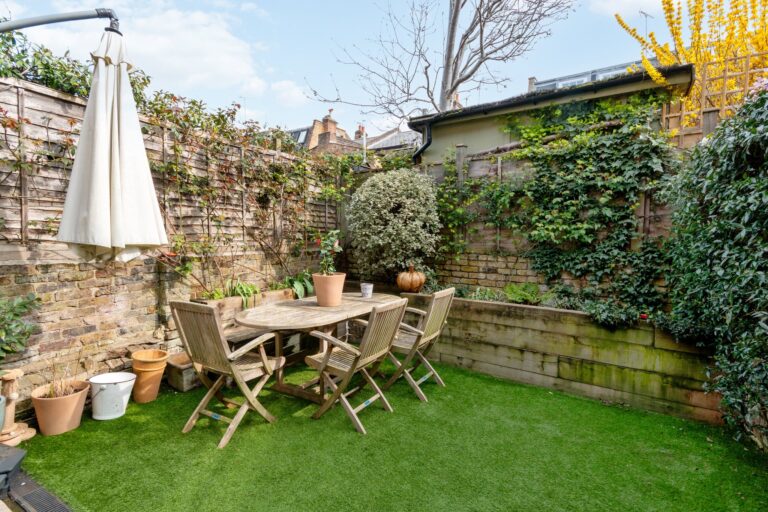 images of property on Nasmyth Street