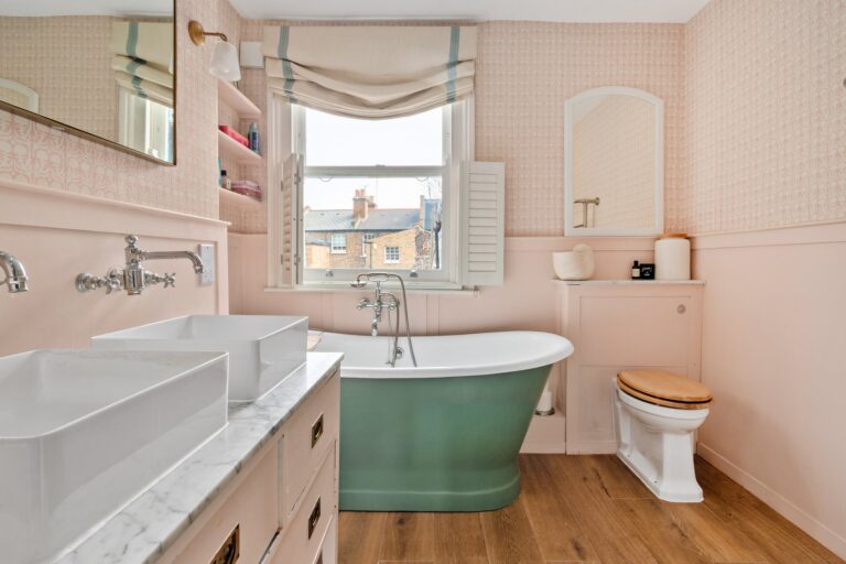 images of property on Nasmyth Street