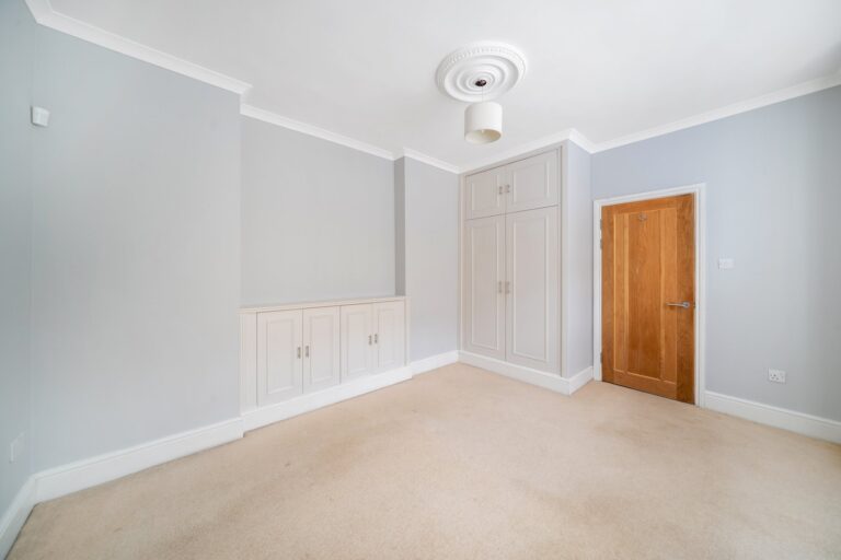 images of property on Cathnor Road