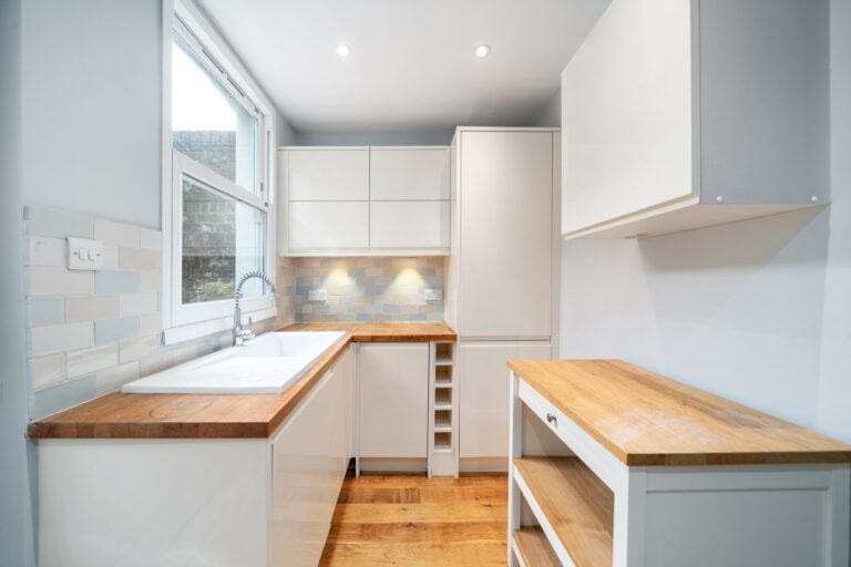 images of property on Cathnor Road