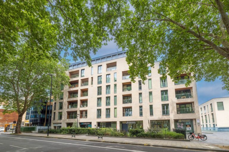 images of property on Chiswick High Road