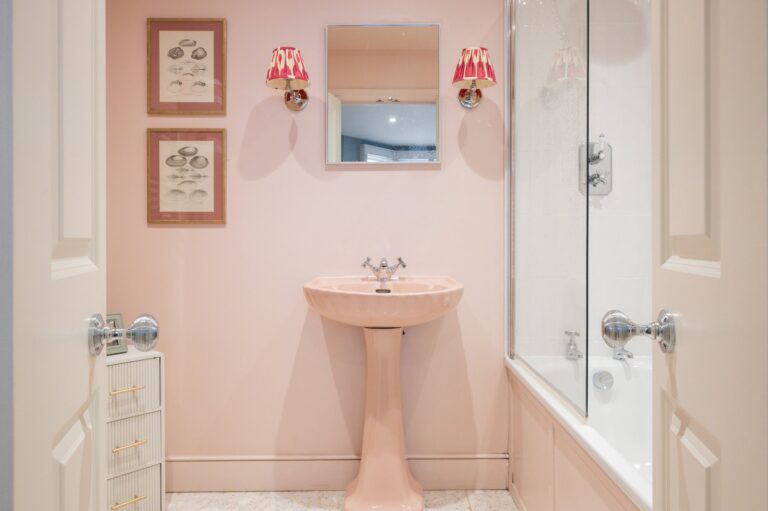 images of property on Brackenbury Road