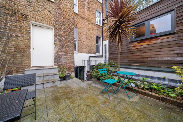 images of property on Greyhound Road