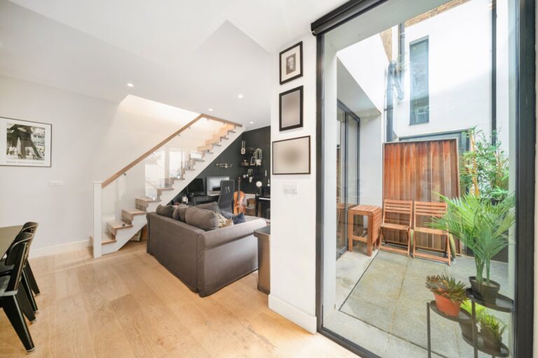 images of property on Greyhound Road