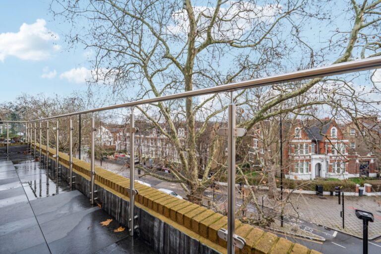 images of property on Lennards Court