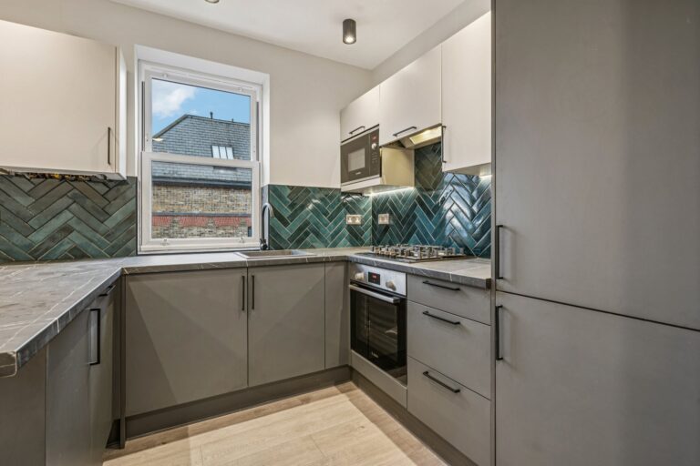 images of property on Lennards Court