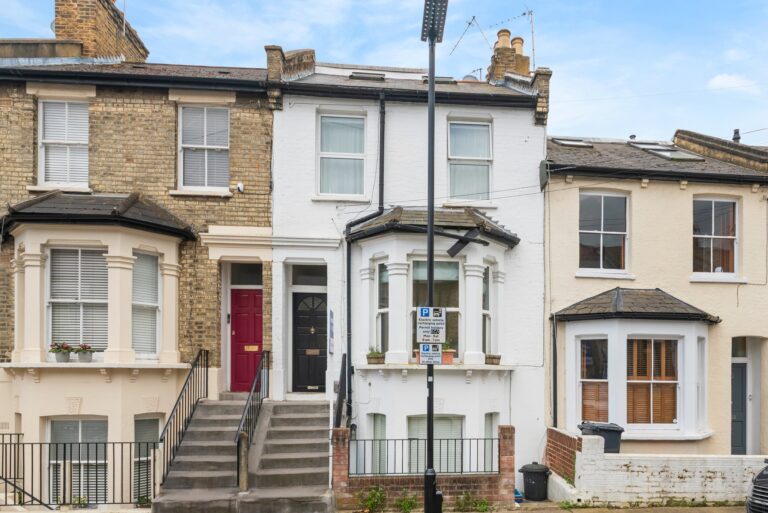images of property on Coombe Road