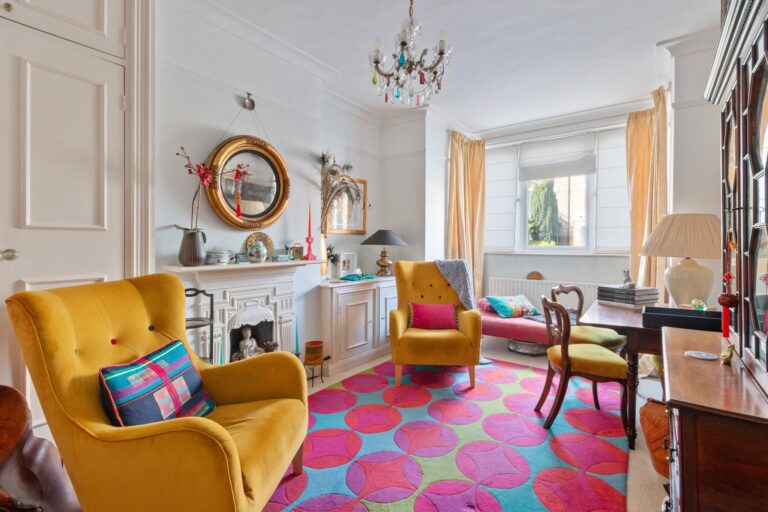 images of property on Chiswick Lane