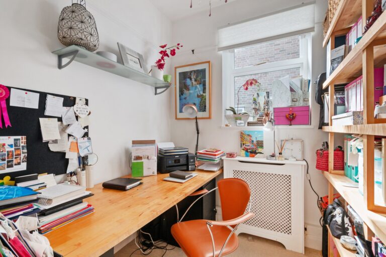 images of property on Chiswick Lane