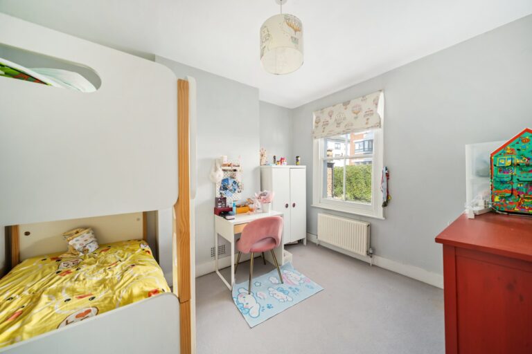 images of property on Waldeck Road