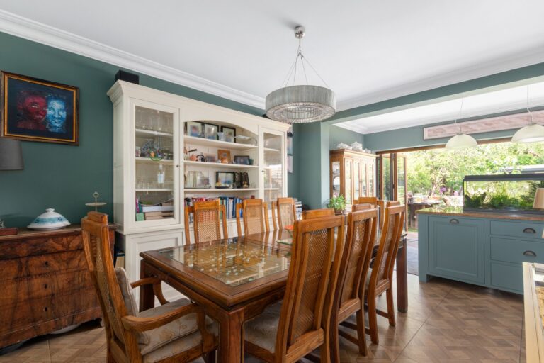 images of property on Lawford Road