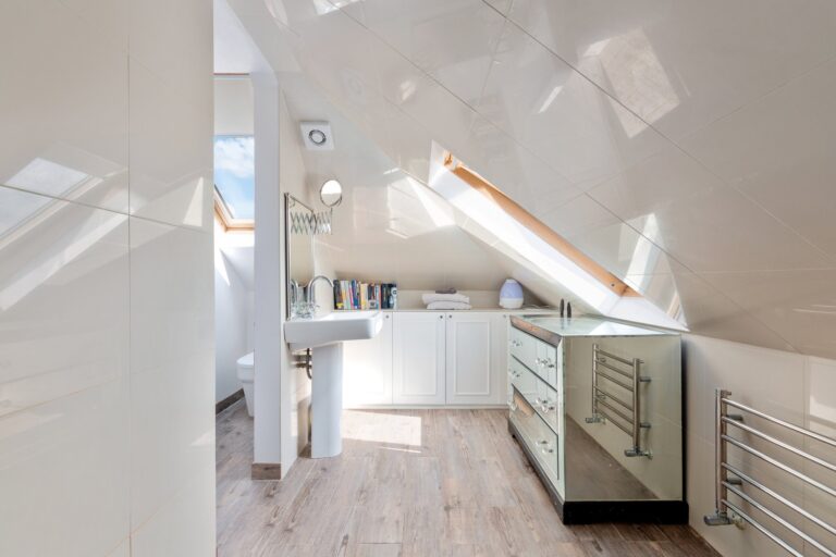 images of property on Lawford Road