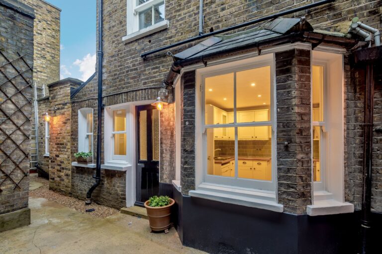 images of property on Furber Street