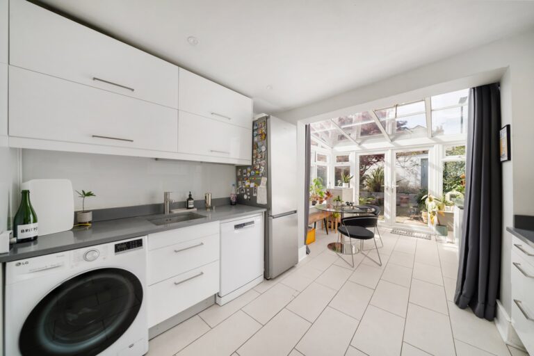 images of property on Wilton Avenue