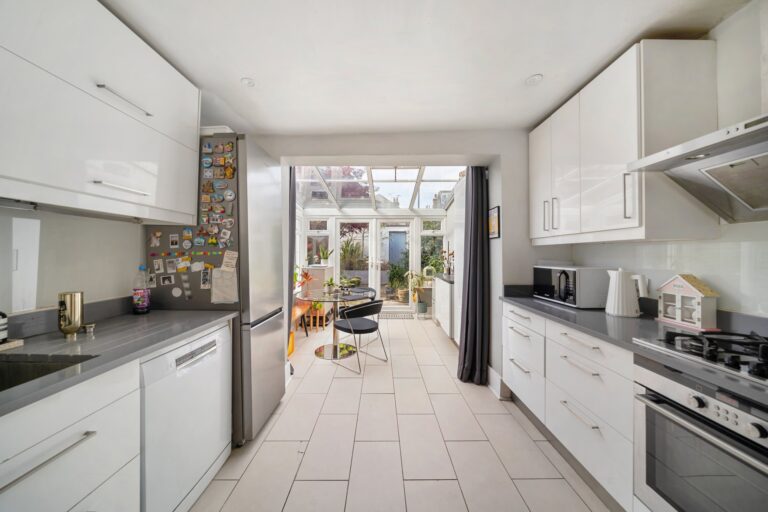 images of property on Wilton Avenue