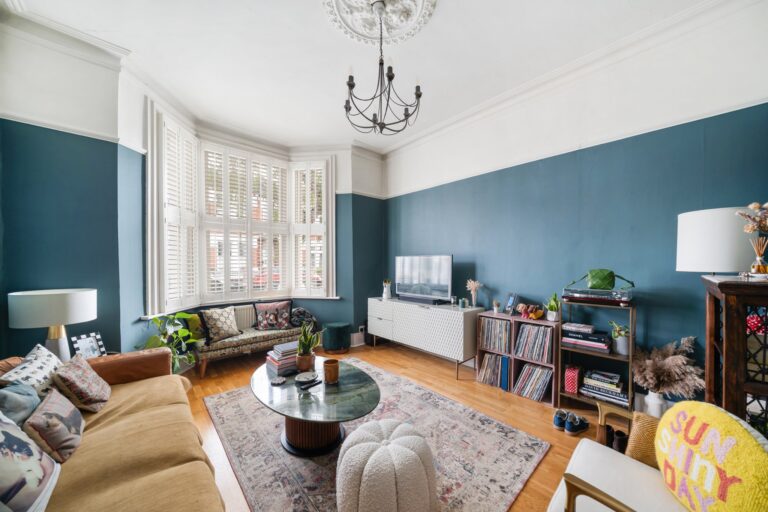 images of property on Wilton Avenue