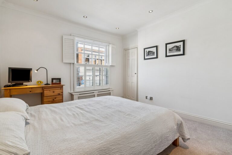 images of property on Dalling Road