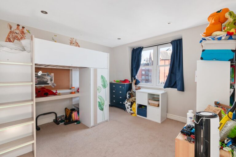 images of property on Hamilton Road