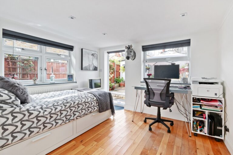 images of property on Fletcher Road