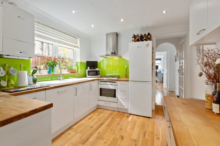 images of property on Fletcher Road