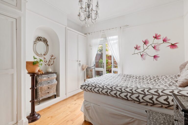 images of property on Fletcher Road