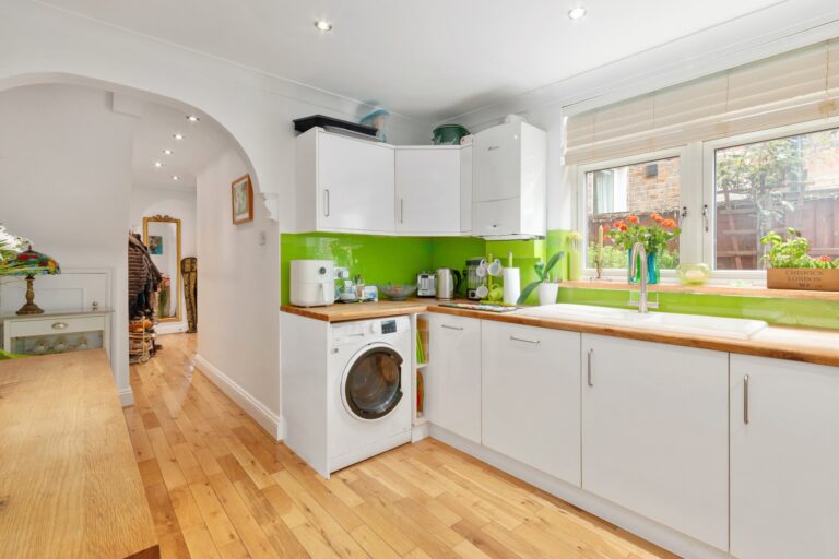 images of property on Fletcher Road